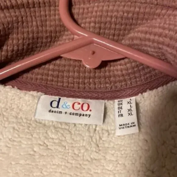 d & co. Jacket  - Picture 2 of 4